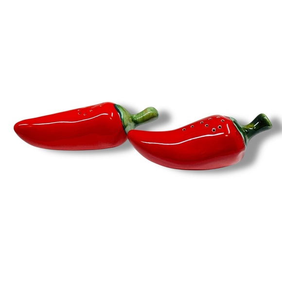 Vintage Red Hot Chili Pepper Salt and Pepper Shakers Spicy Ceramic - Picture 2 of 9